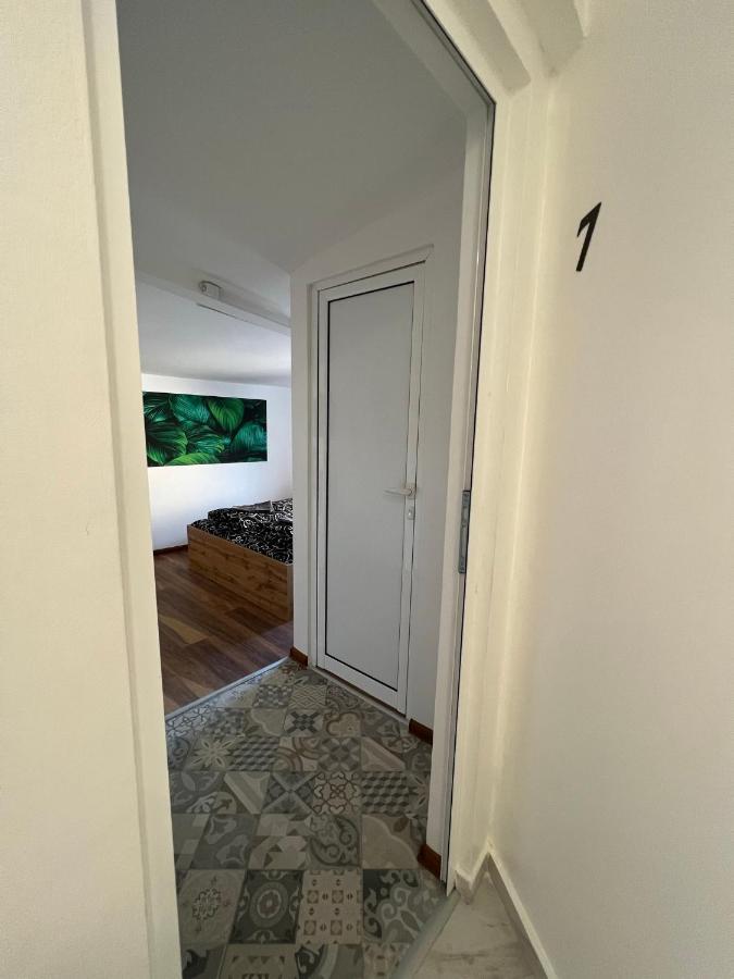 Apartment The Rainbow 7 *